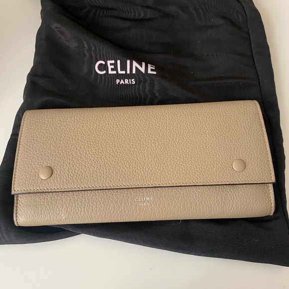Brand new Celine Wallet - Picture 2 of 5